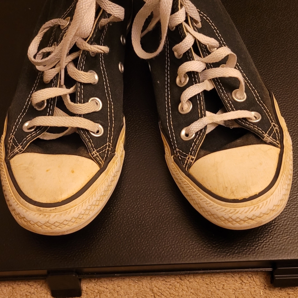 Black and white Converse high tops size 7 women's 5 men's